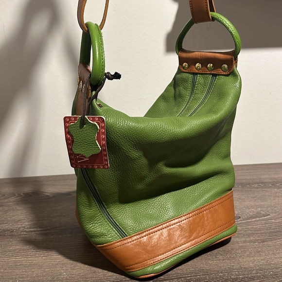 Valentina Leather bucket bag / purse - Picture 2 of 10
